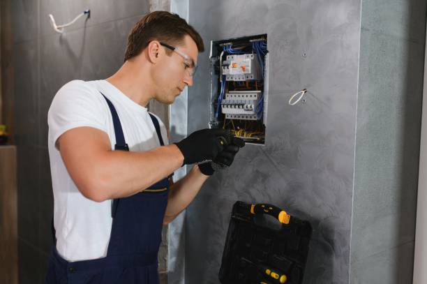 Best Affordable Emergency Electrician  in Cassville, MO